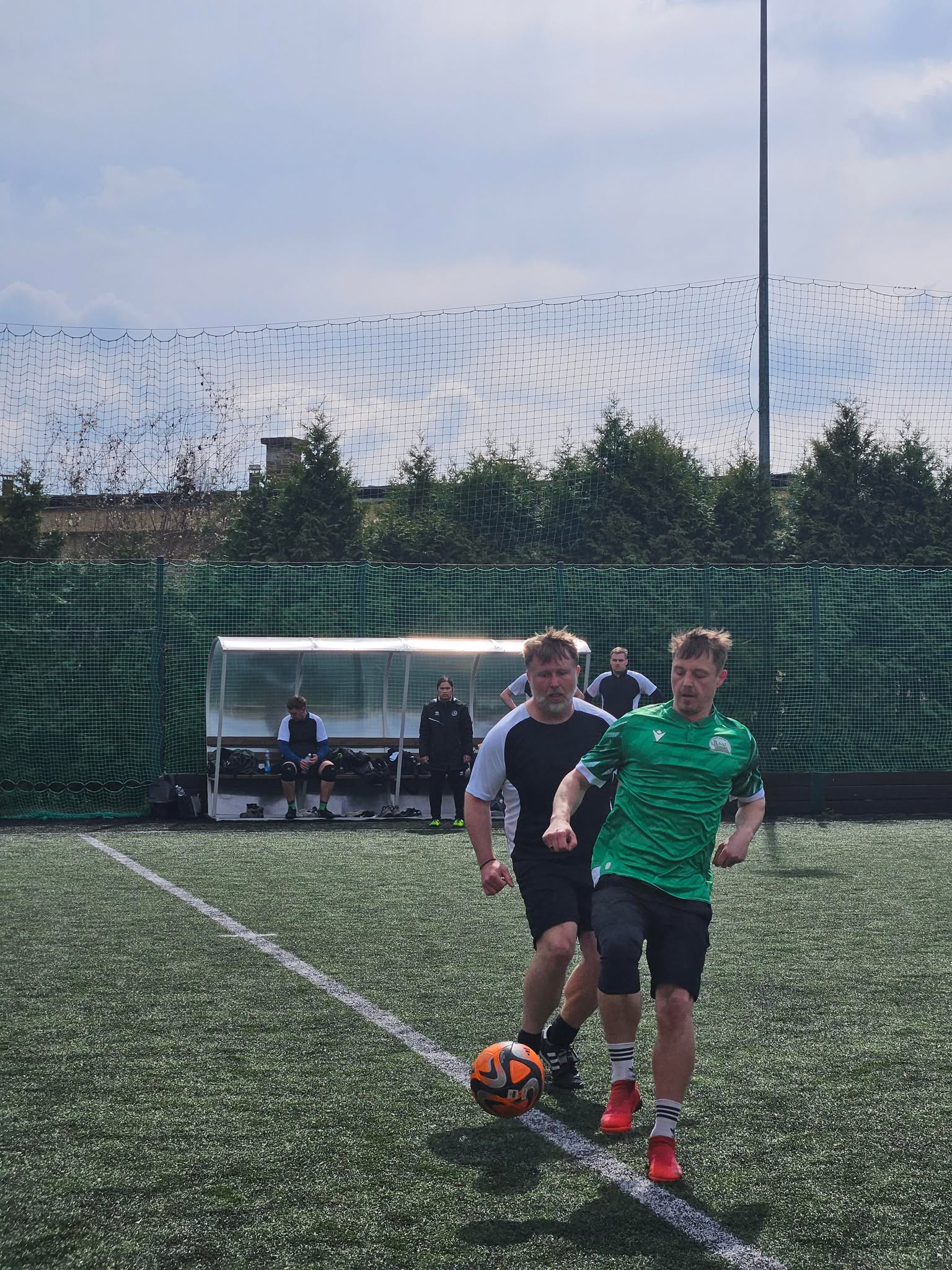 487677552_682062364395654_1785438157688204681_n